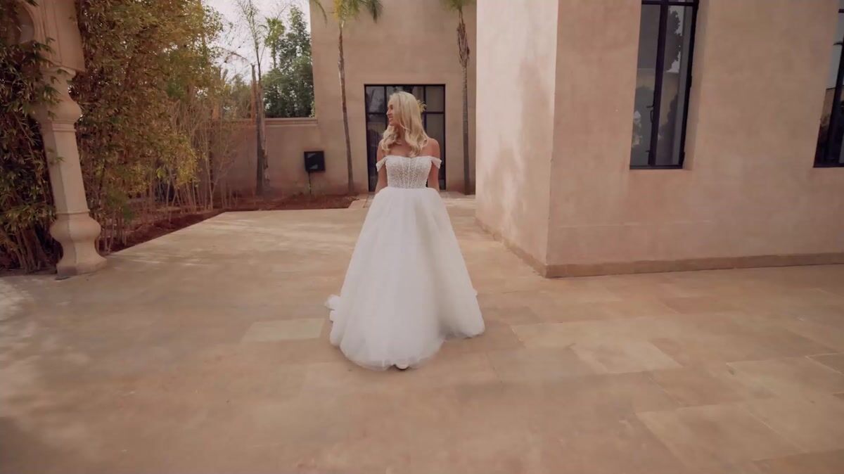 Ohio bridal Shop Newest boutique. Get everything in one place. IVY